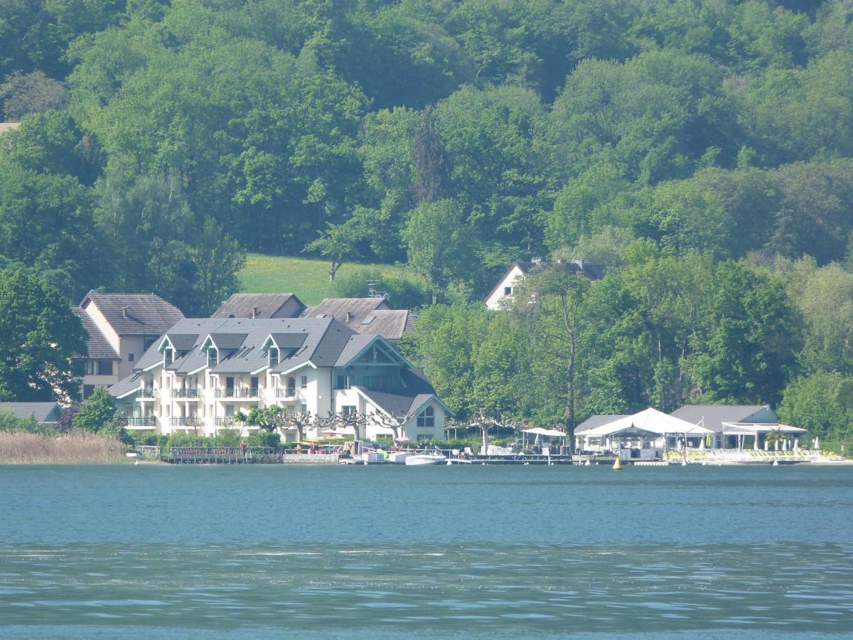 Au Bord Du Lac D'Annecy, Logement Type Loft, Dans Residence Avec Plage Et Ponton Privee Дюeн Екстериор снимка